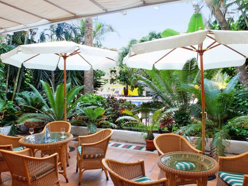 fcbbfdaa-c878-4191-95a7-d585158cacbe