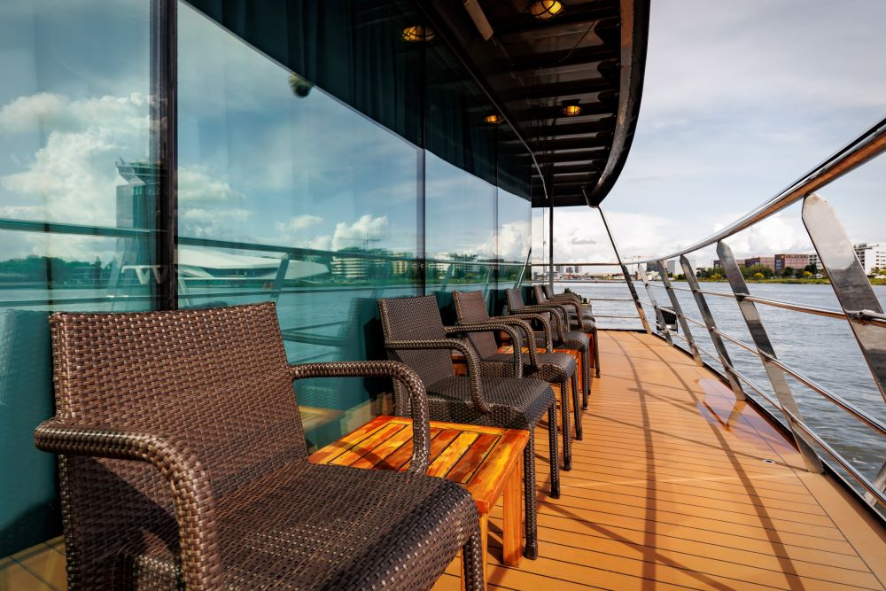 AUSSENBEREICH_PANORAMALOUNGE_CLEA_ALEA