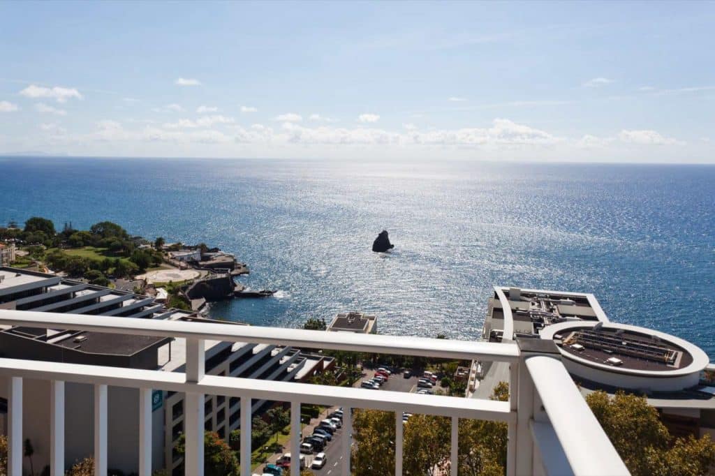 thumb_3527077_hotel_big